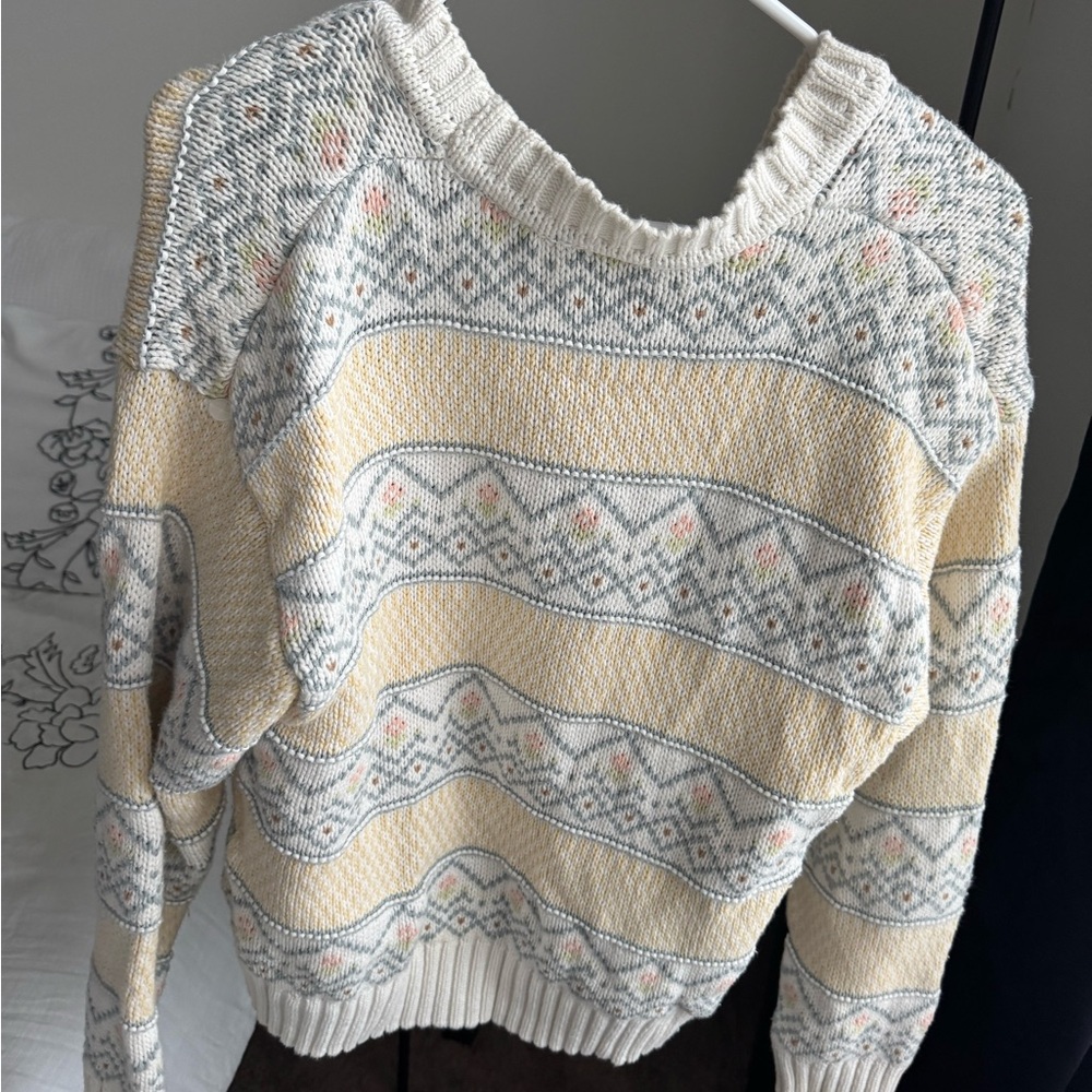 Spring Vintage Style Sweater - Picture 8 of 8